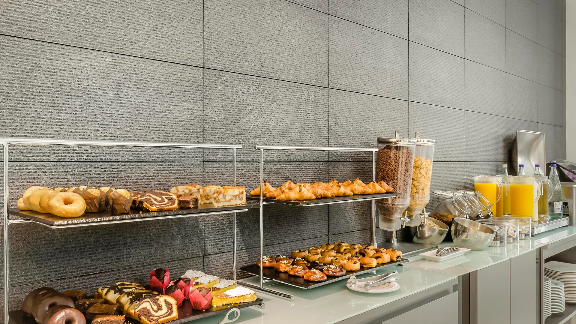 Ikonik Lex Hotell L'Hospitalet de Llobregat Spanien