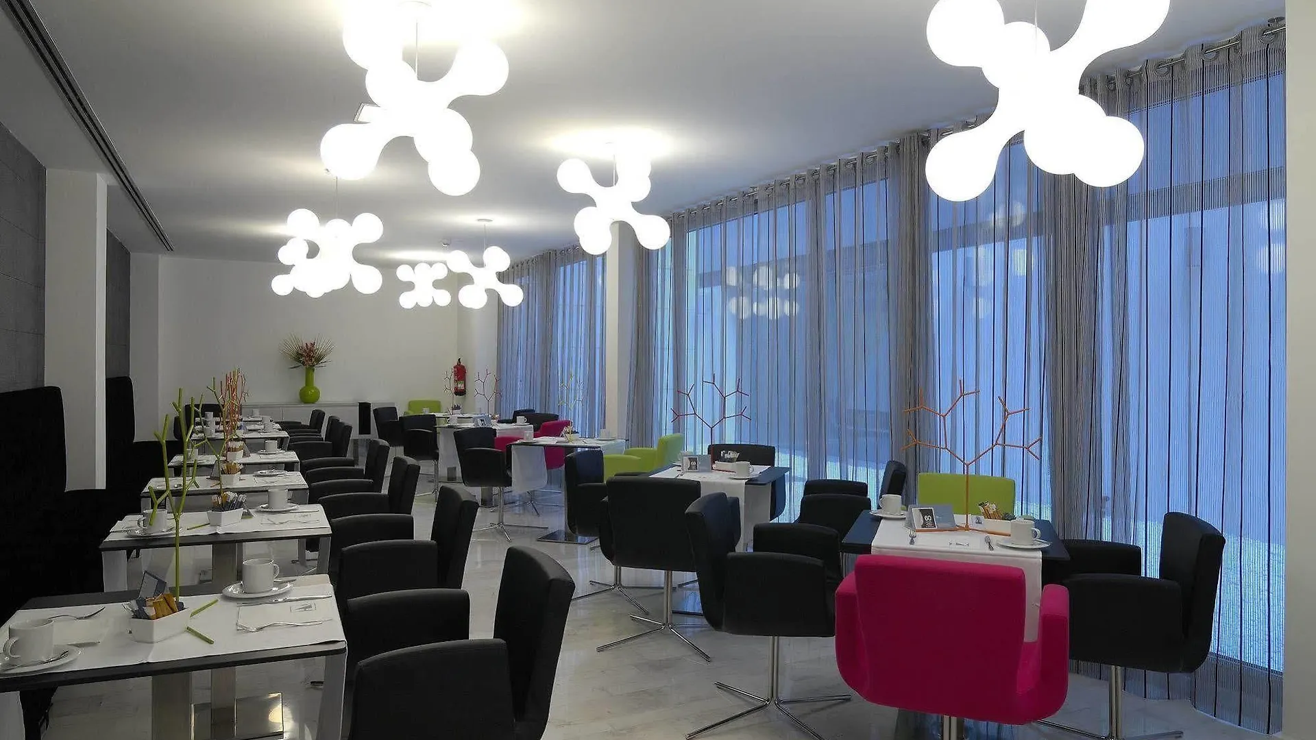 Hotel Ikonik Lex L’Hospitalet de Llobregat 4*,  Spanien